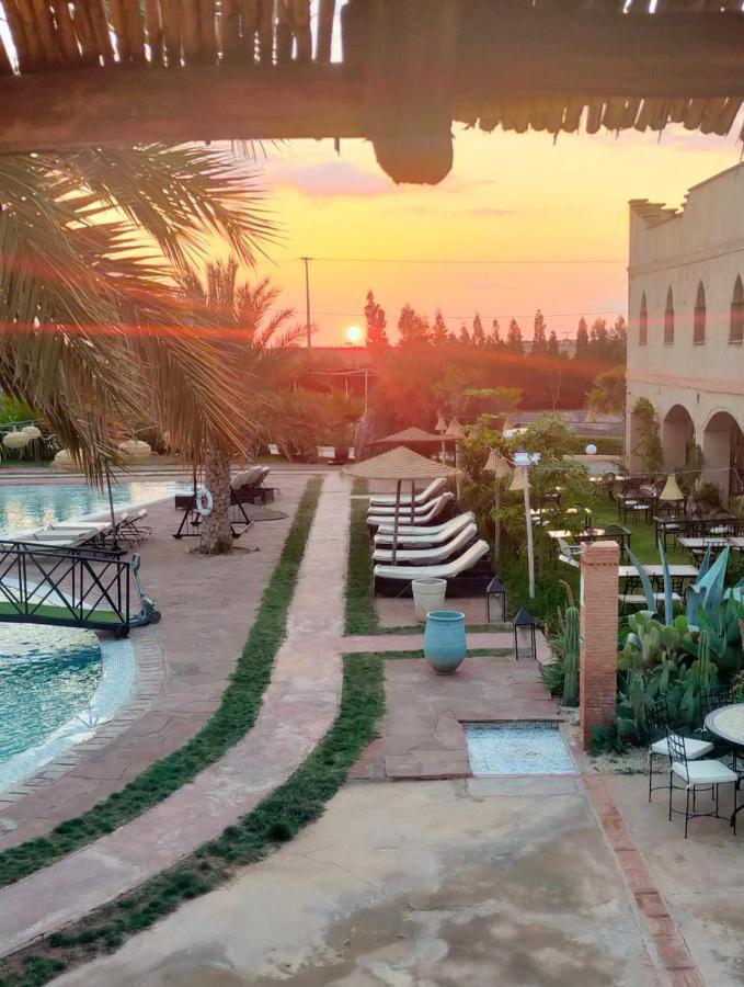 Wawizelte Les Jardins D Amizmiz 6 Piscines B&B 외부 사진