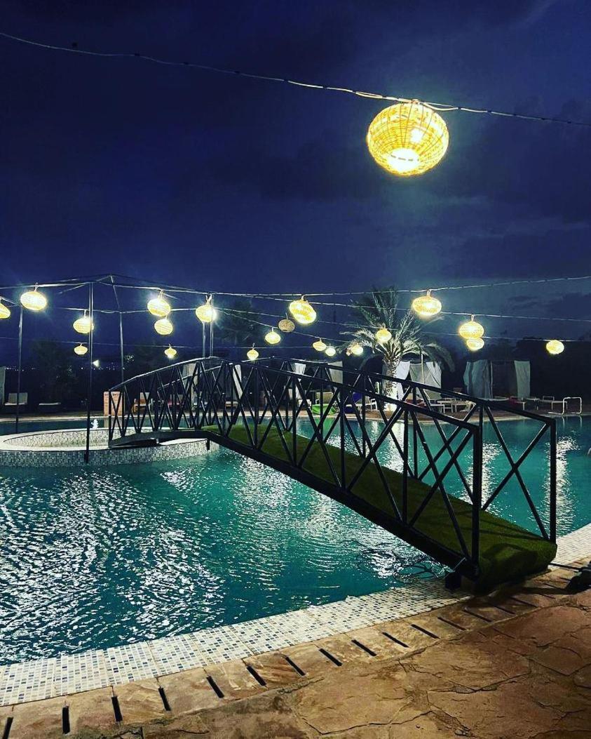 Wawizelte Les Jardins D Amizmiz 6 Piscines B&B 외부 사진