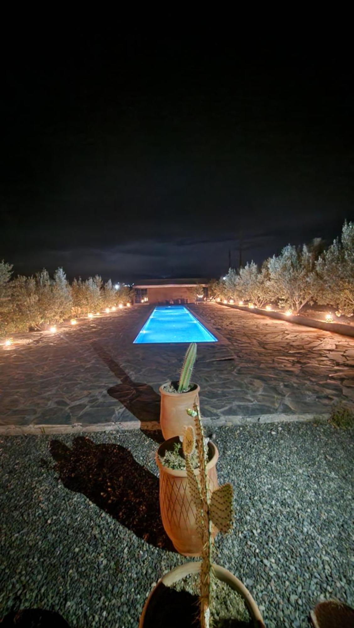 Wawizelte Les Jardins D Amizmiz 6 Piscines B&B 외부 사진