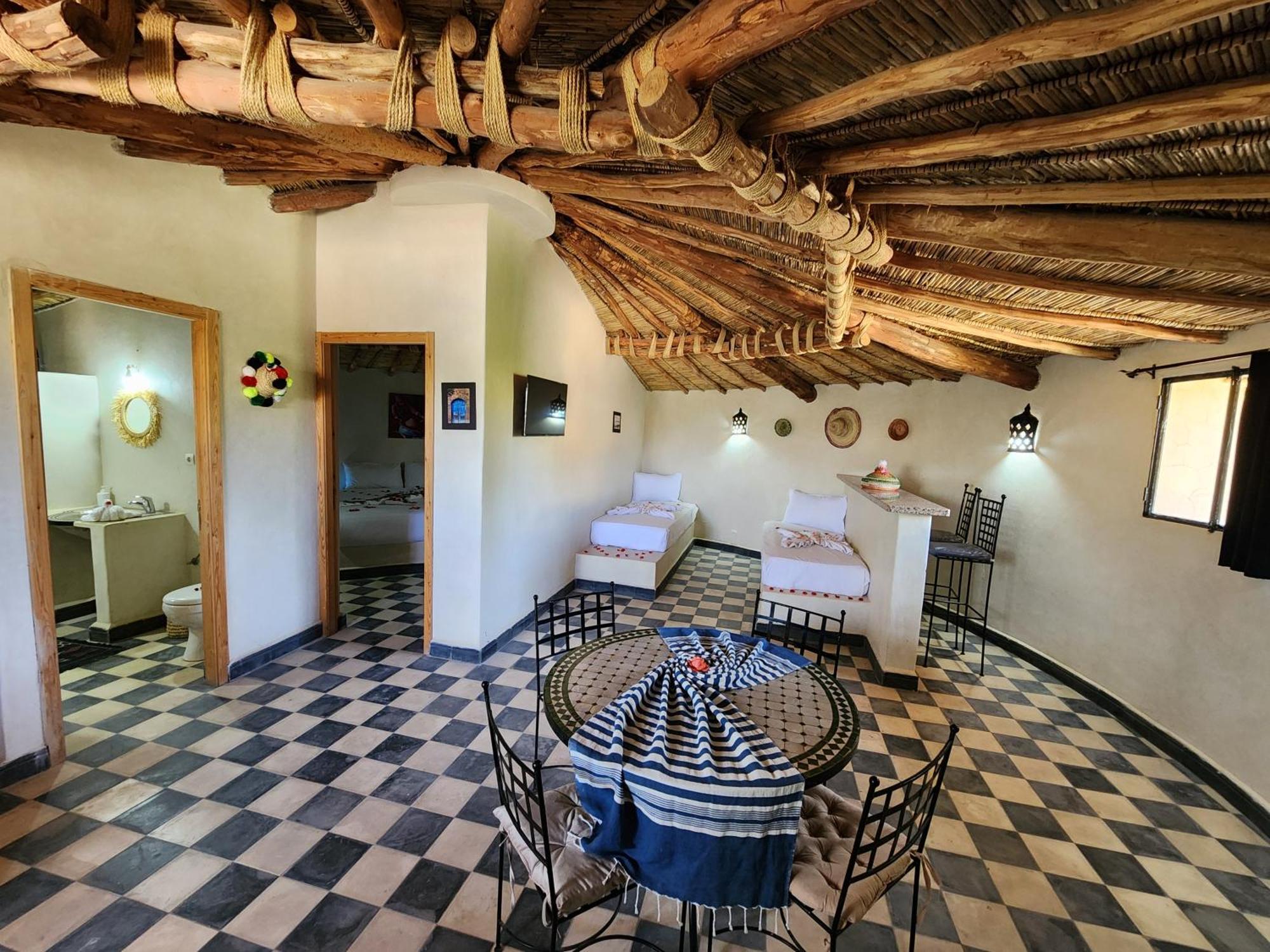 Wawizelte Les Jardins D Amizmiz 6 Piscines B&B 외부 사진